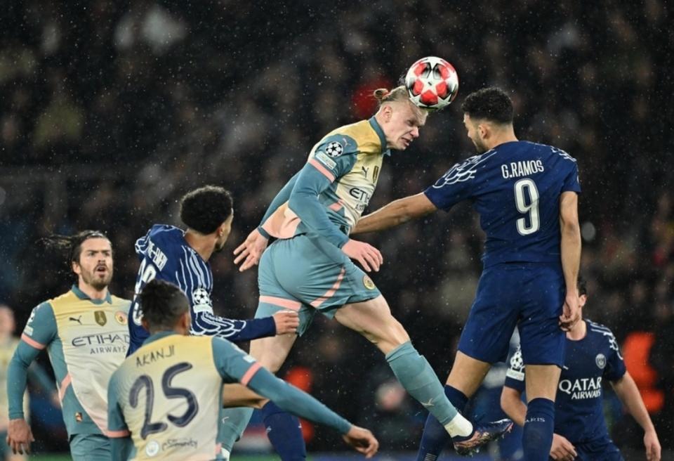 关于曼城迎荷甲关键赛勒沃库森围绕欧冠官宣签约，欧冠今晚走向成谜直接炸裂的信息